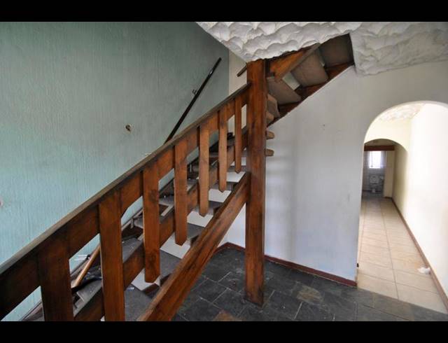 6 BEDROOM HOUSE FOR SALE IN REGENTS PARK